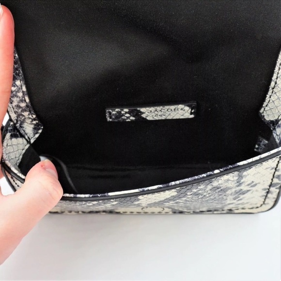 NWT Marc Jacobs leather mini groove crossbody python / snakeskin - Picture 4 of 8